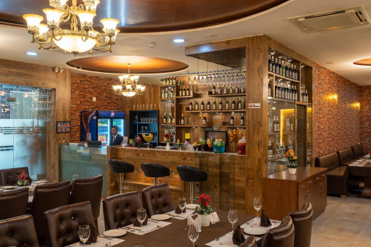 Jalashray Resort Nadiad Екстер'єр фото