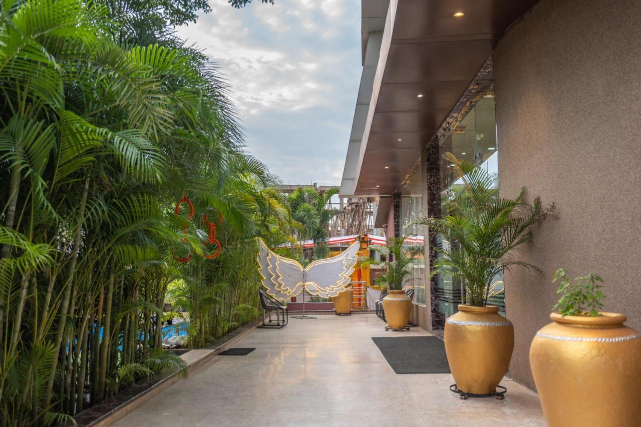 Jalashray Resort Nadiad Екстер'єр фото