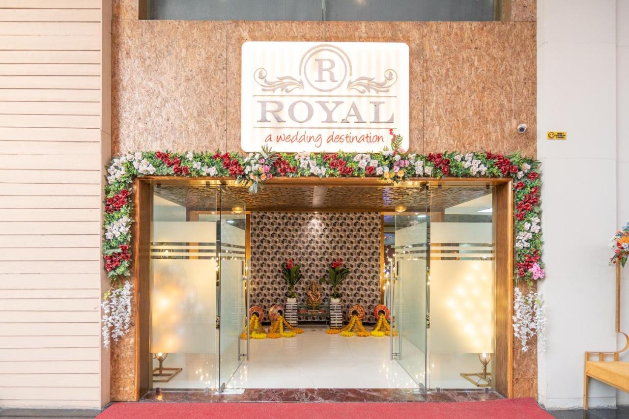 Jalashray Resort Nadiad Екстер'єр фото