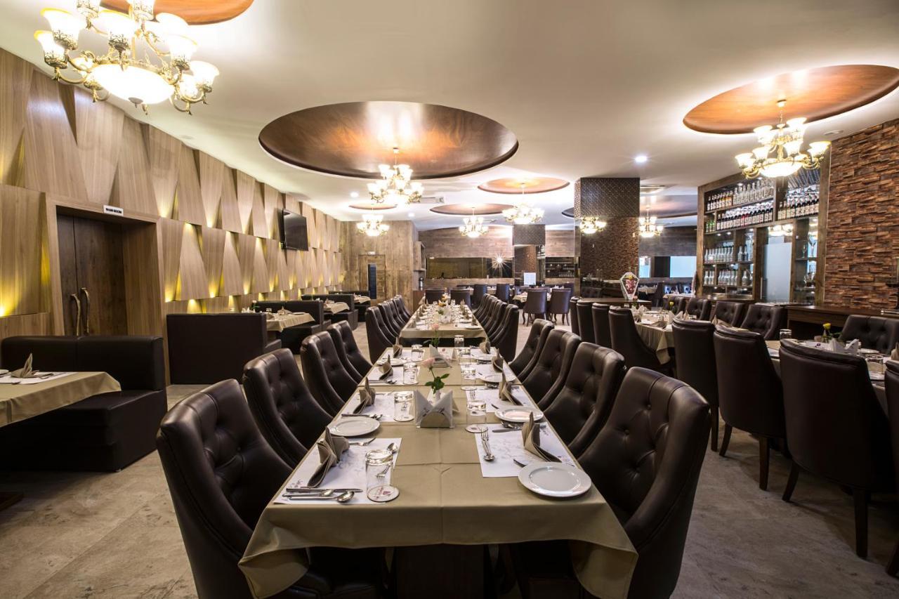 Jalashray Resort Nadiad Екстер'єр фото