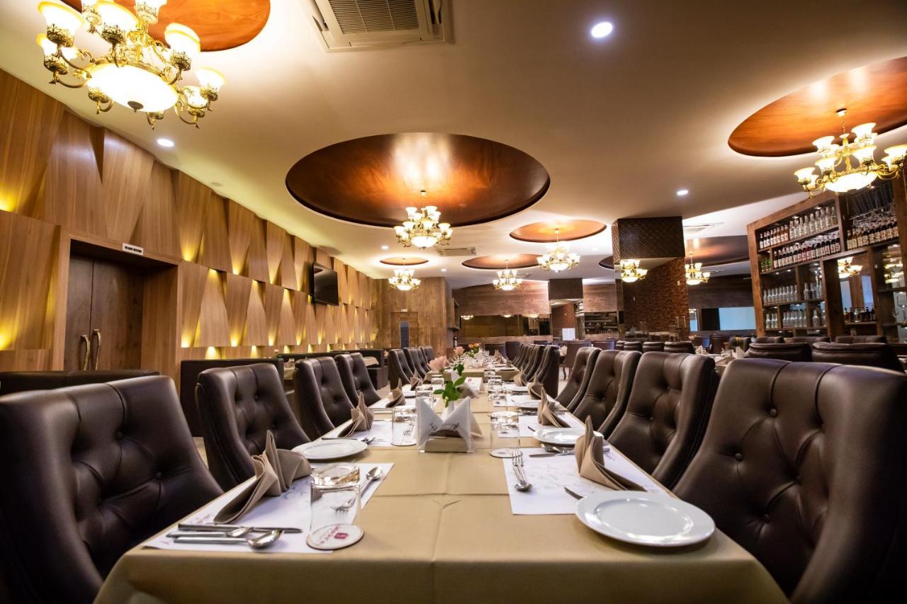 Jalashray Resort Nadiad Екстер'єр фото