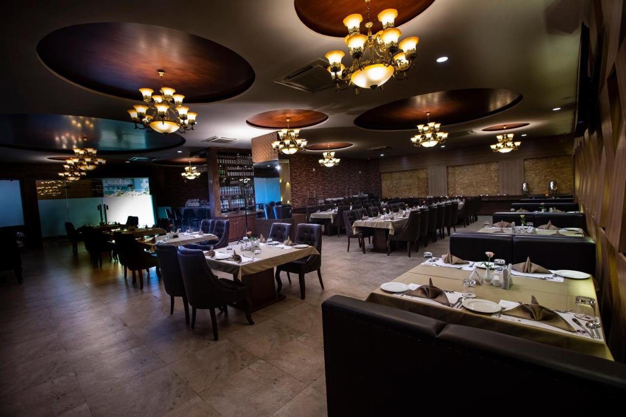 Jalashray Resort Nadiad Екстер'єр фото